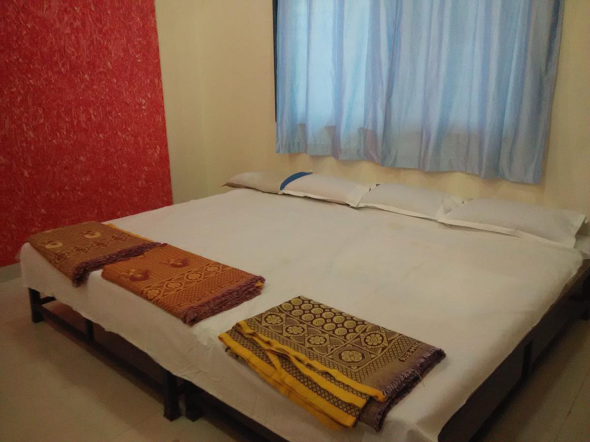 Hotel Shri Krishna Shirdi Eksteriør billede