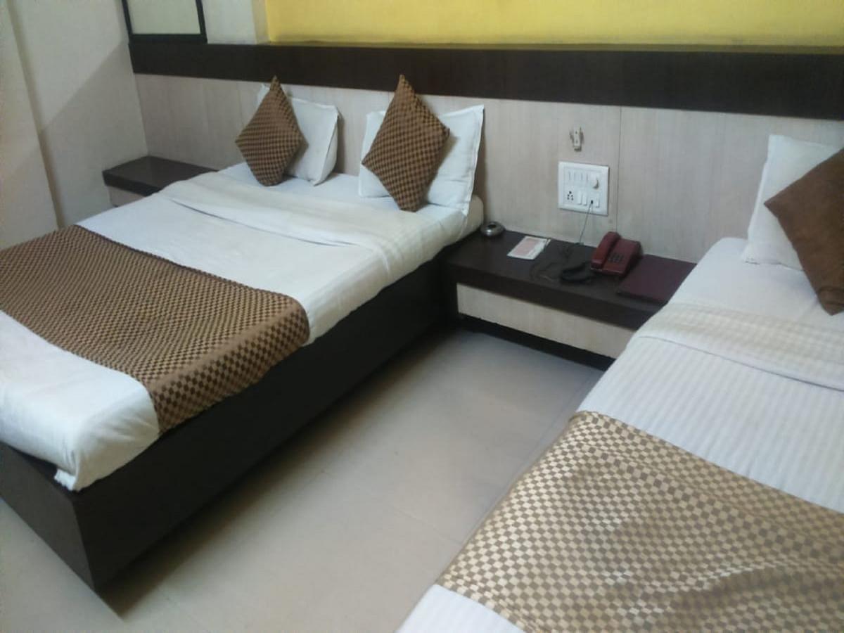 Hotel Shri Krishna Shirdi Eksteriør billede